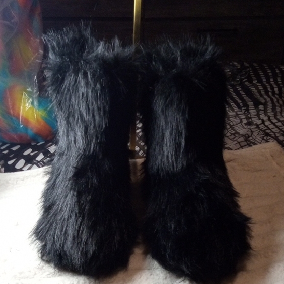 Source Unknown Shoes - Furry Boots EU Size 36